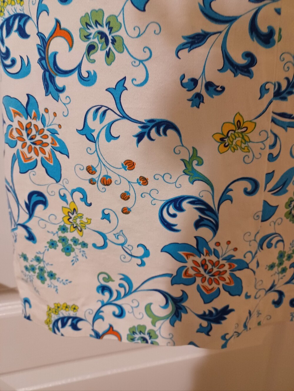 White Floral-Print Pencil Skirt in Blue and Teal - Picture 13 of 13